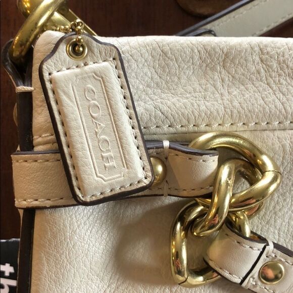 Coach purse (3012) - Picture 3 of 5